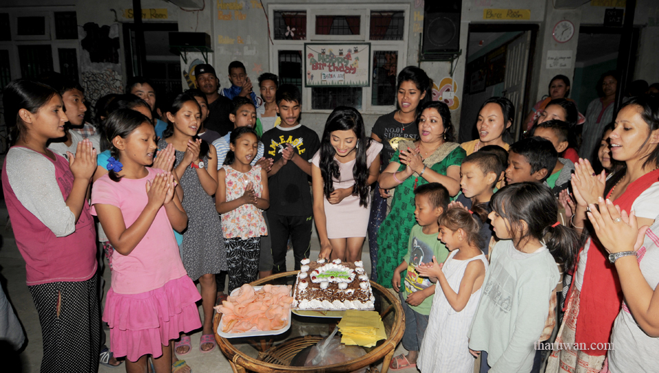 Barsha lekhi miss Nepal international celebrating her birthday a t orphans house 12